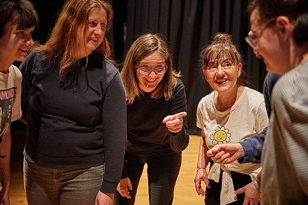 Drama students acting 